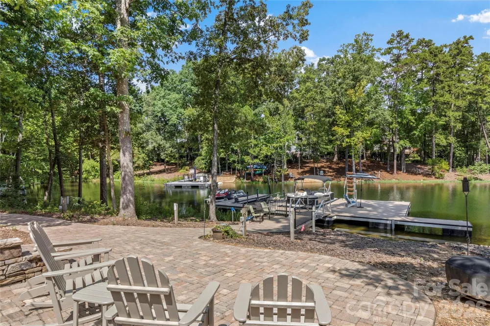 203 Allenton Ferry Drive New London, NC 28127
