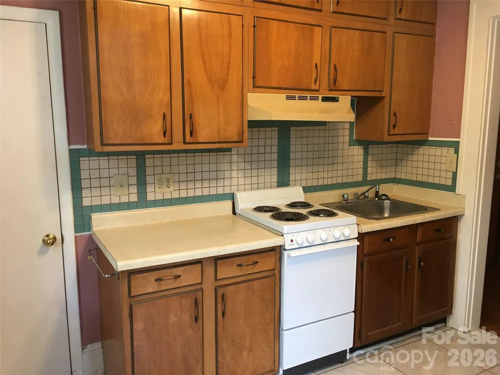 130 Edwin Place Asheville, NC 28801