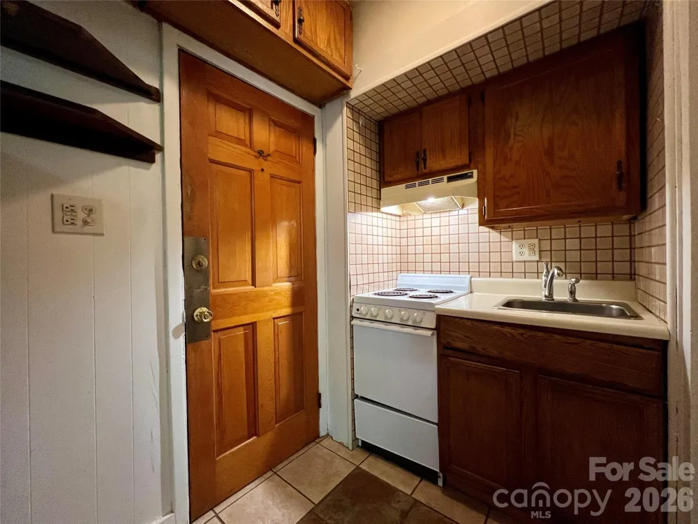 130 Edwin Place Asheville, NC 28801