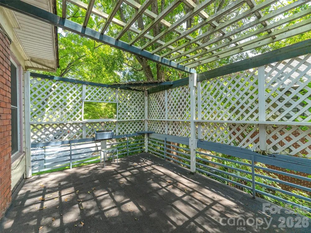 130 Edwin Place Asheville, NC 28801