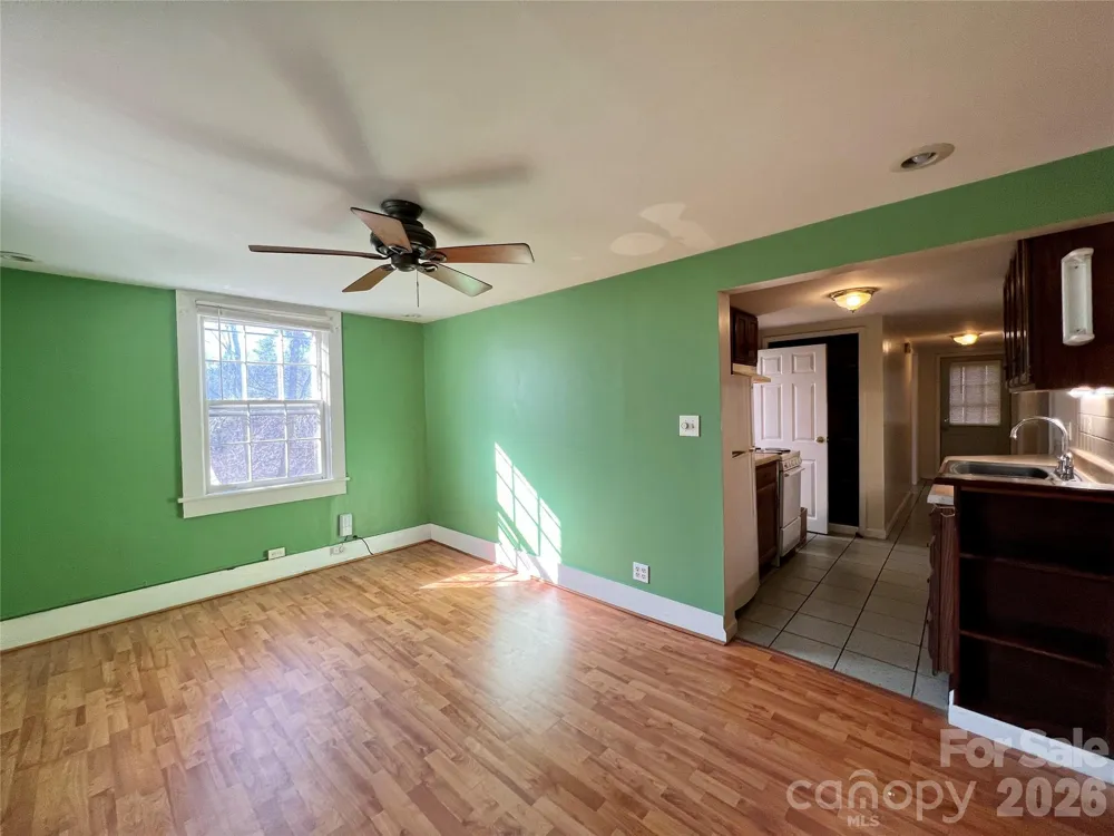 130 Edwin Place Asheville, NC 28801