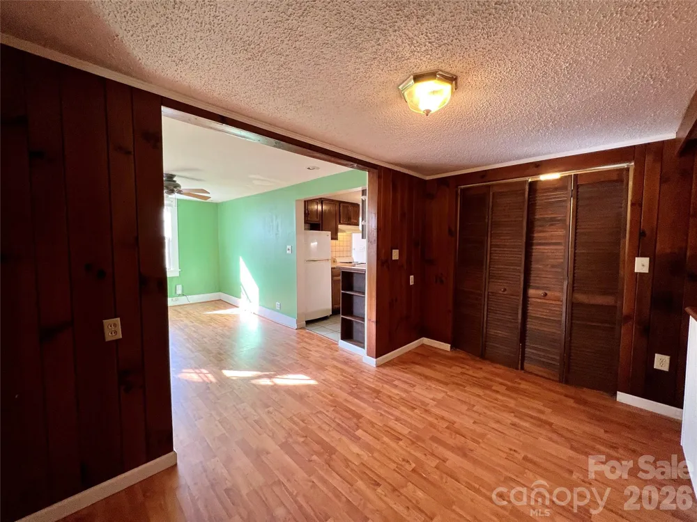 130 Edwin Place Asheville, NC 28801