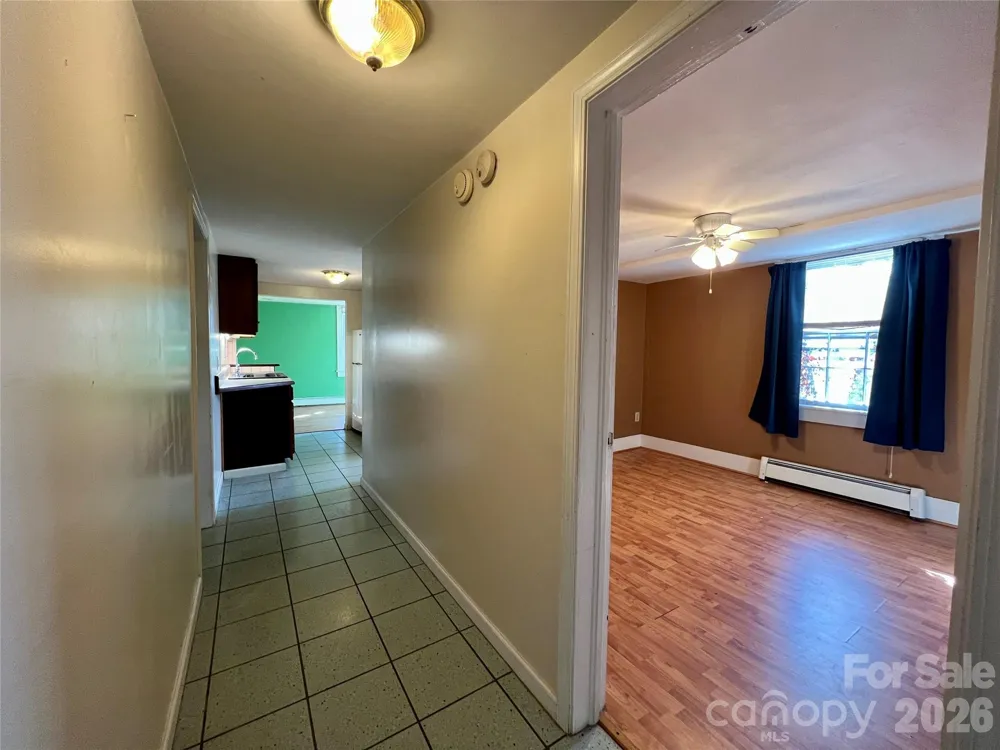 130 Edwin Place Asheville, NC 28801