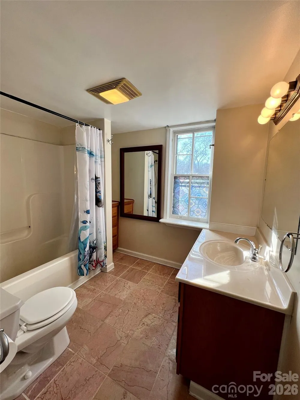 130 Edwin Place Asheville, NC 28801