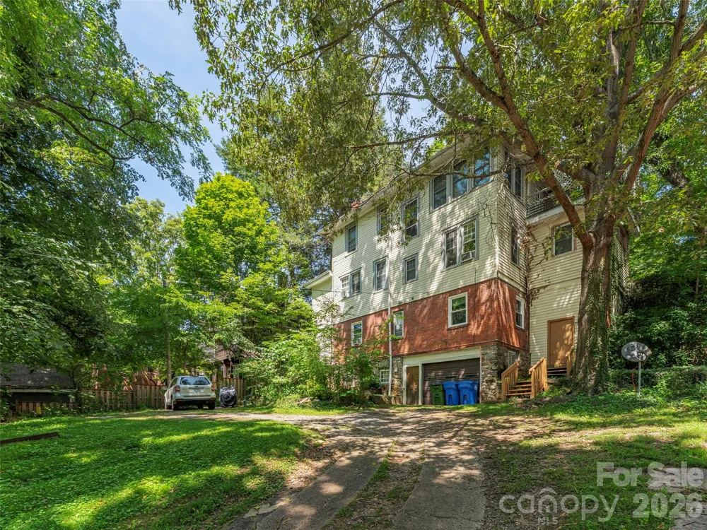 130 Edwin Place Asheville, NC 28801