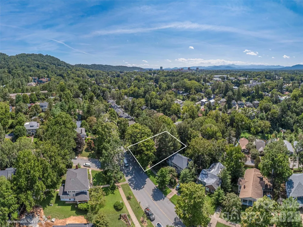 130 Edwin Place Asheville, NC 28801
