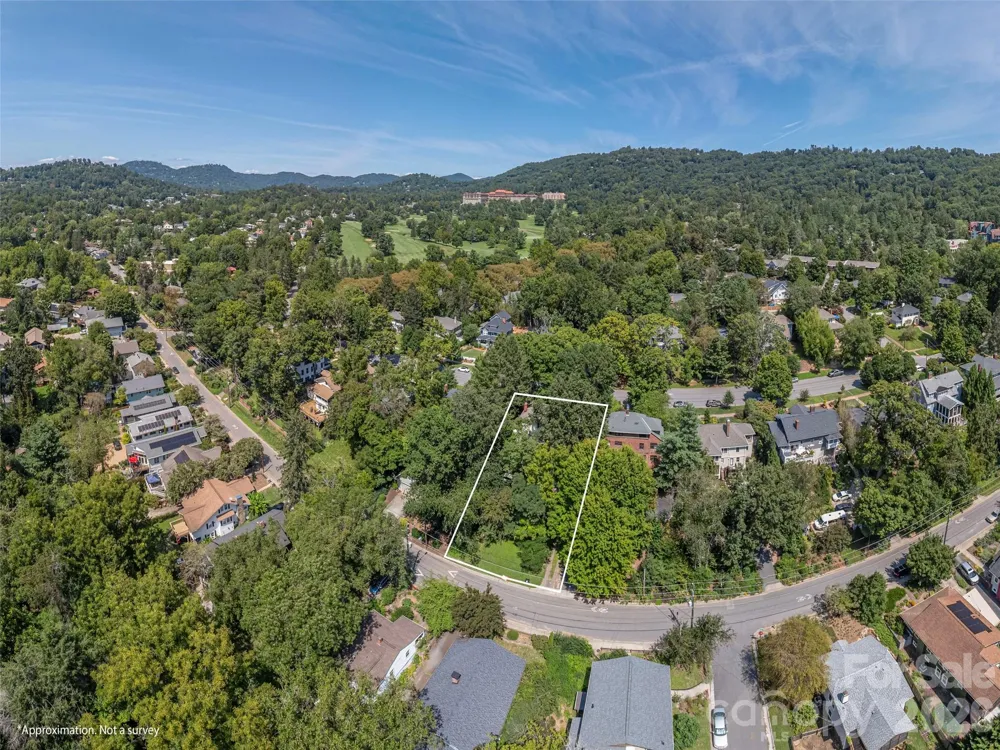 130 Edwin Place Asheville, NC 28801