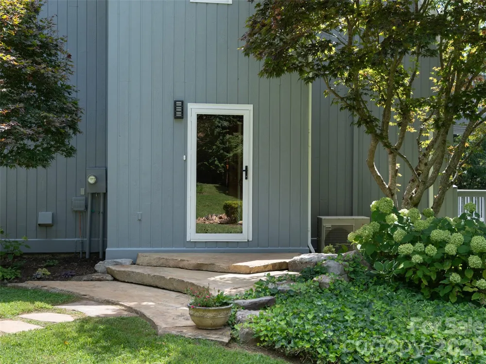 225 Long Branch Road Swannanoa, NC 28778