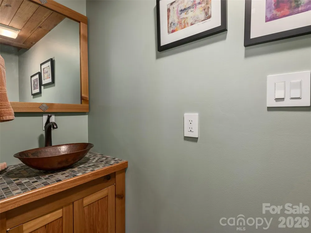 225 Long Branch Road Swannanoa, NC 28778