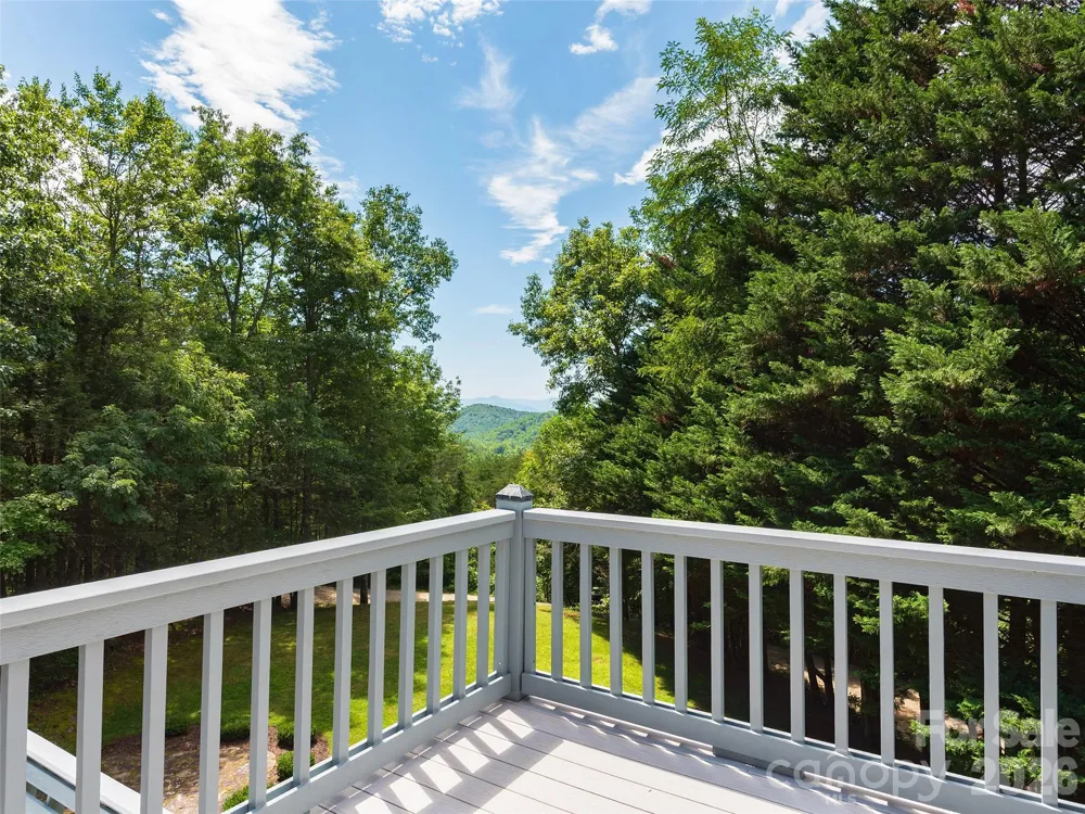225 Long Branch Road Swannanoa, NC 28778