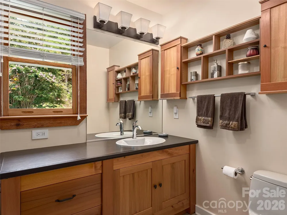 225 Long Branch Road Swannanoa, NC 28778
