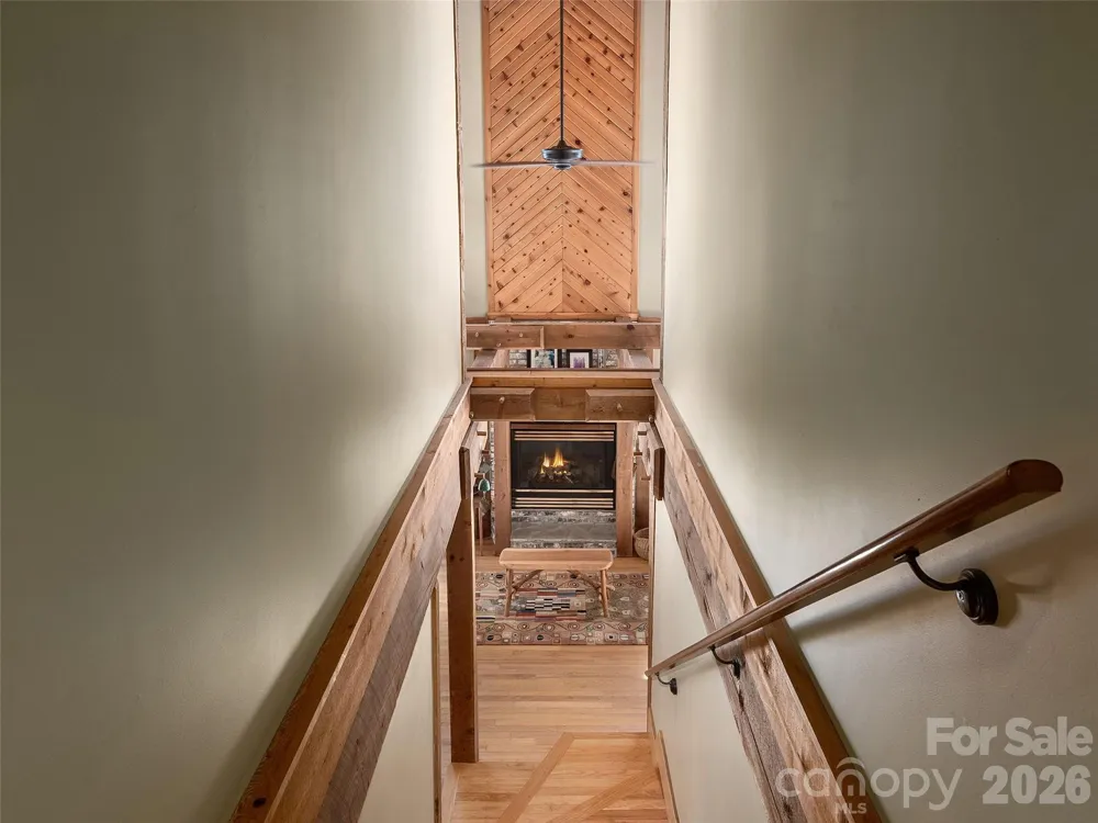 225 Long Branch Road Swannanoa, NC 28778