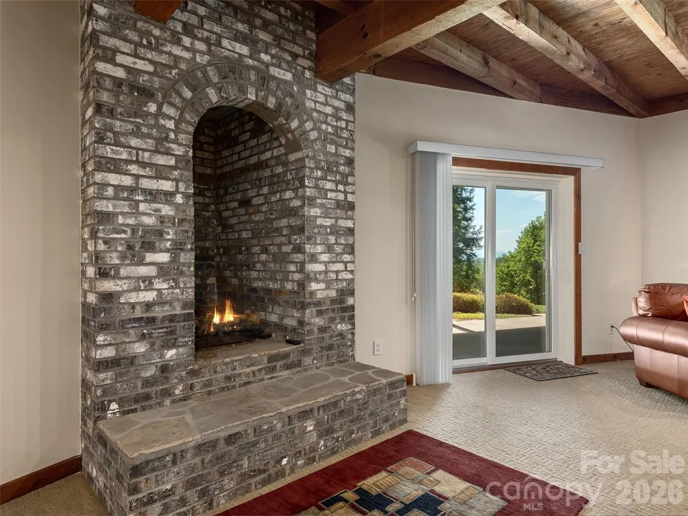 225 Long Branch Road Swannanoa, NC 28778