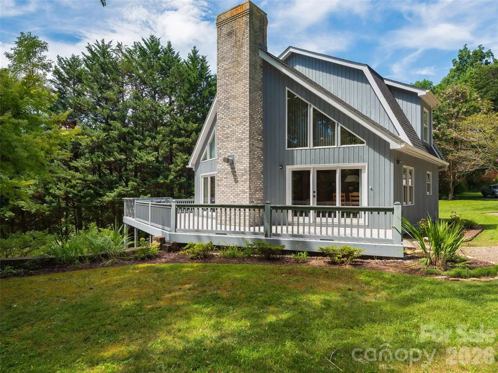 225 Long Branch Road Swannanoa, NC 28778