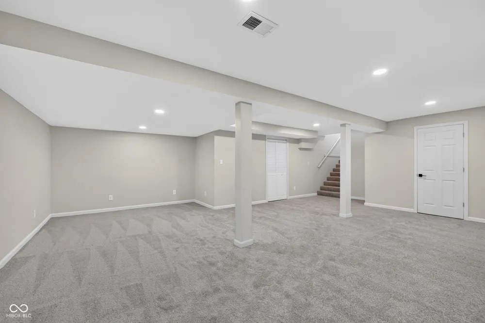 1115 Indianpipe Lane Zionsville, IN 46077