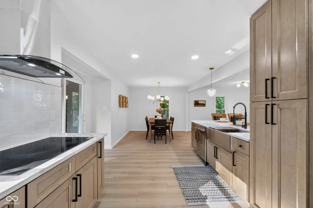 1115 Indianpipe Lane Zionsville, IN 46077