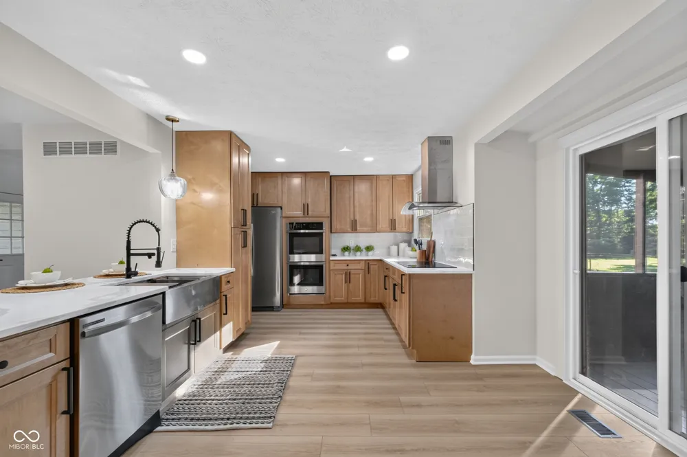 1115 Indianpipe Lane Zionsville, IN 46077