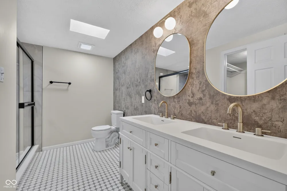 1115 Indianpipe Lane Zionsville, IN 46077
