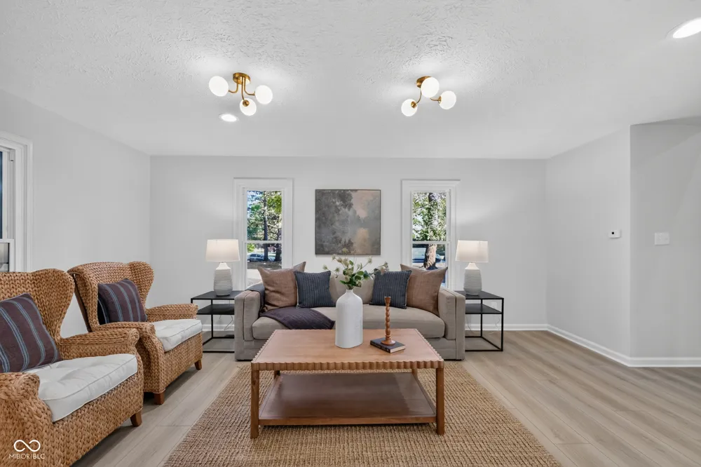 1115 Indianpipe Lane Zionsville, IN 46077