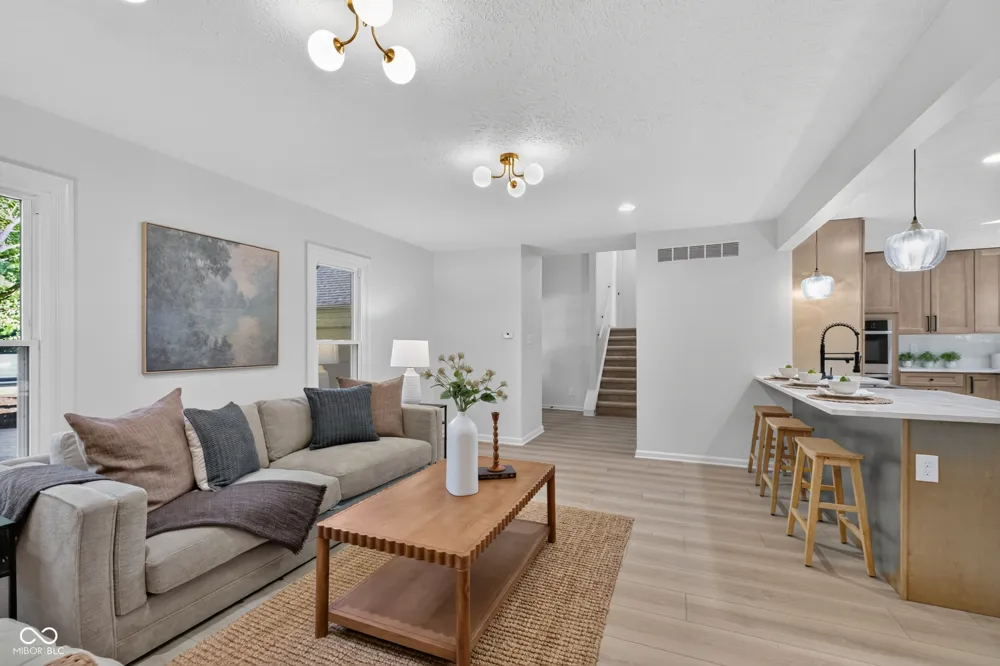 1115 Indianpipe Lane Zionsville, IN 46077