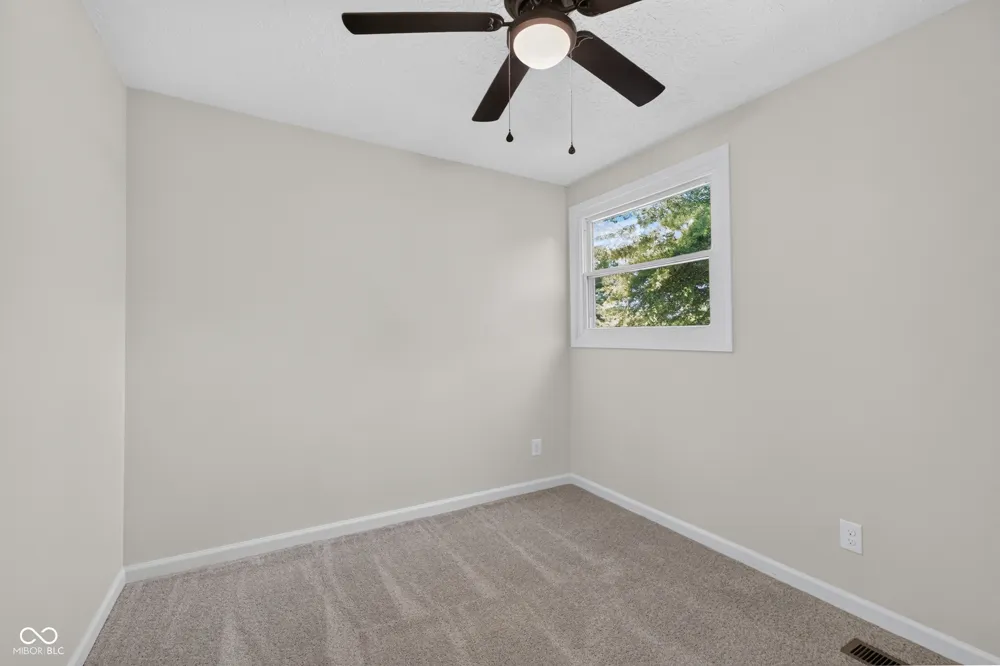 1115 Indianpipe Lane Zionsville, IN 46077