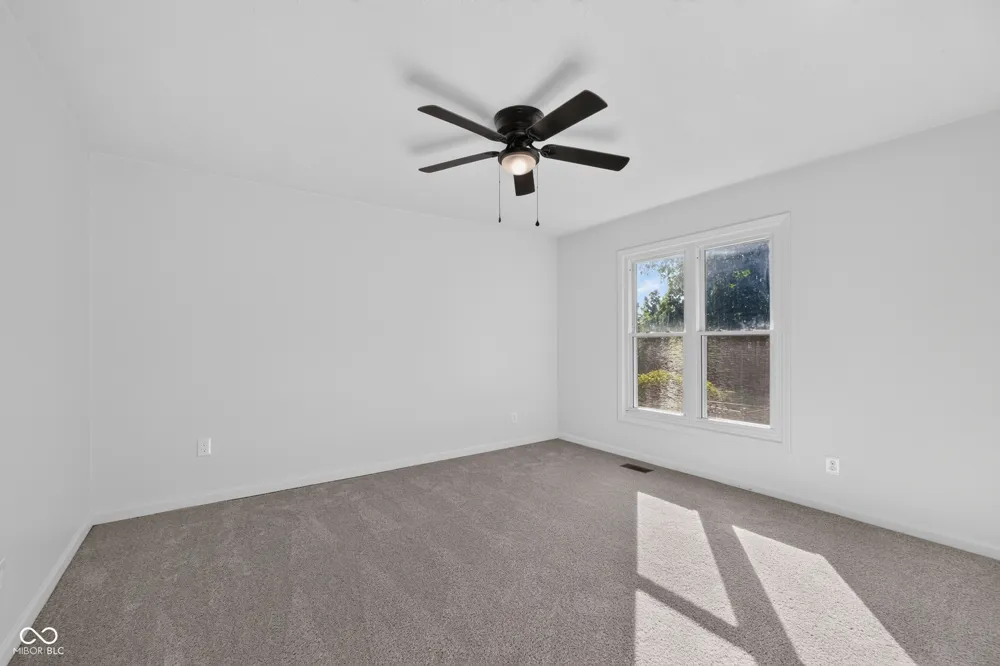 1115 Indianpipe Lane Zionsville, IN 46077
