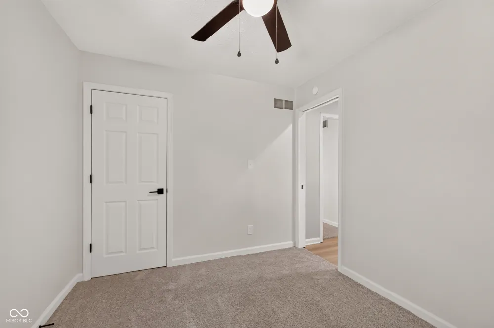 1115 Indianpipe Lane Zionsville, IN 46077