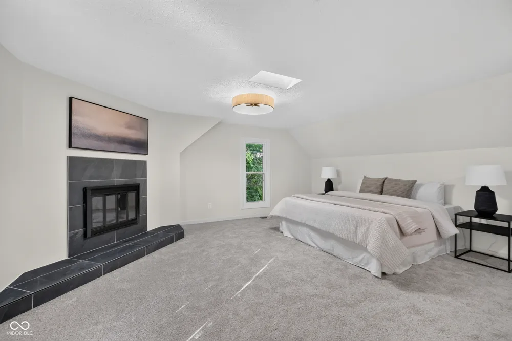 1115 Indianpipe Lane Zionsville, IN 46077