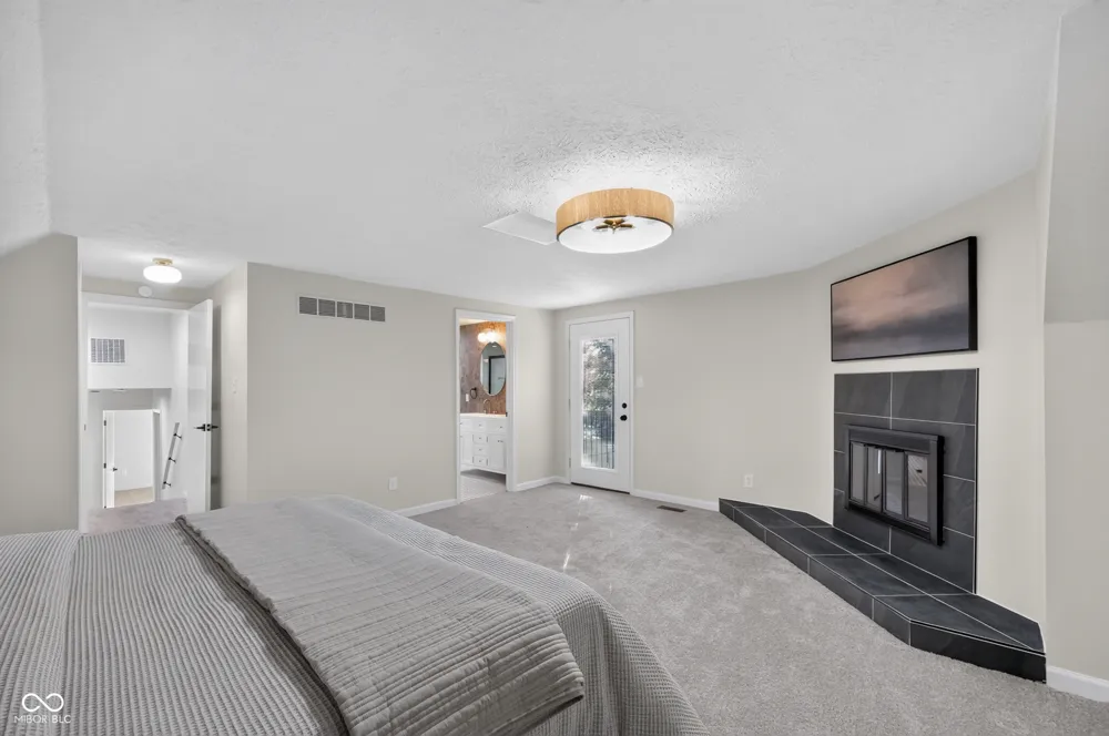1115 Indianpipe Lane Zionsville, IN 46077