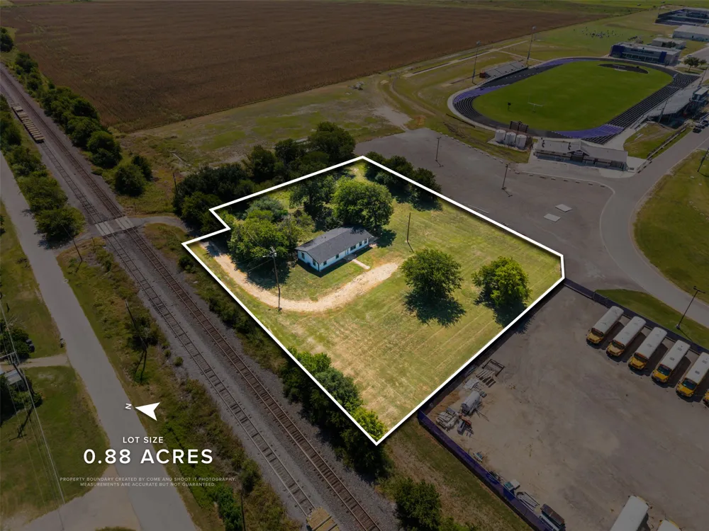 212 E Taylor Street Thrall, TX 76578