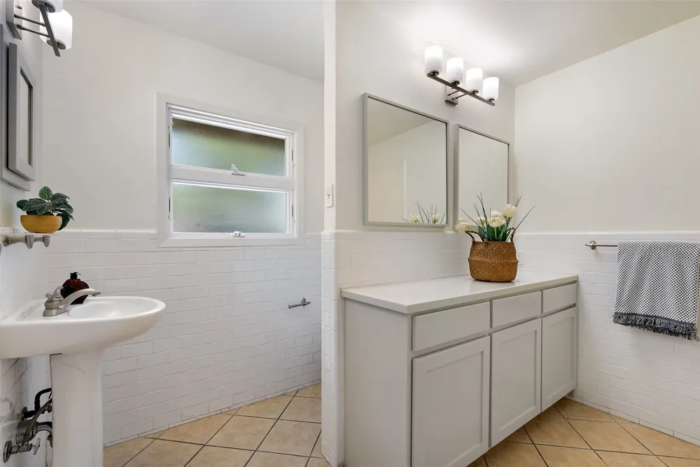 2700 Addison Avenue Austin, TX 78757