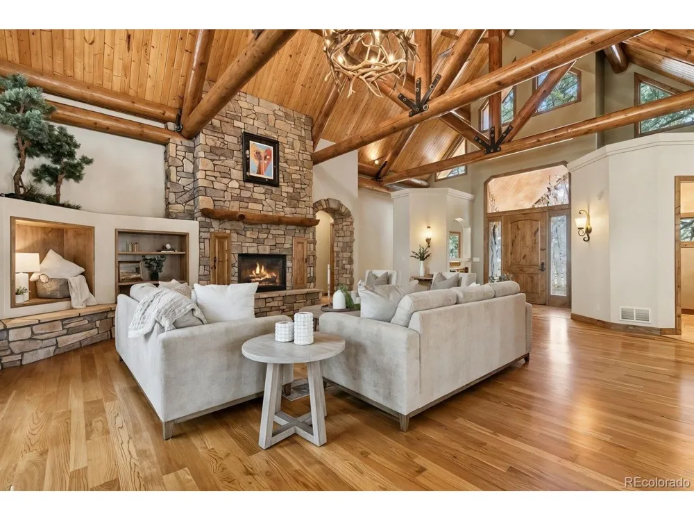 4945 Saxton Hollow Road Colorado Springs, CO 80908