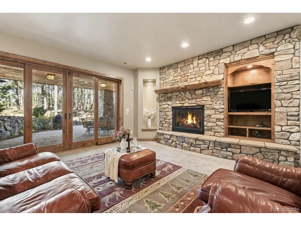 4945 Saxton Hollow Road Colorado Springs, CO 80908