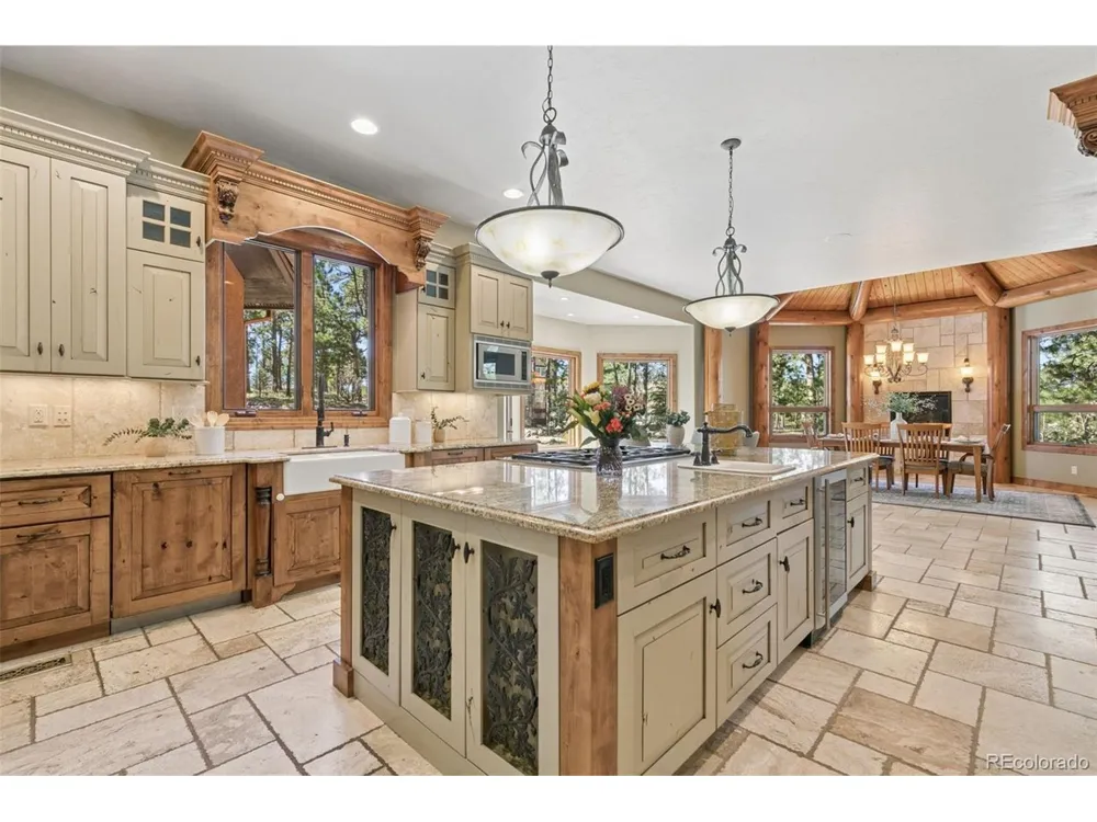 4945 Saxton Hollow Road Colorado Springs, CO 80908