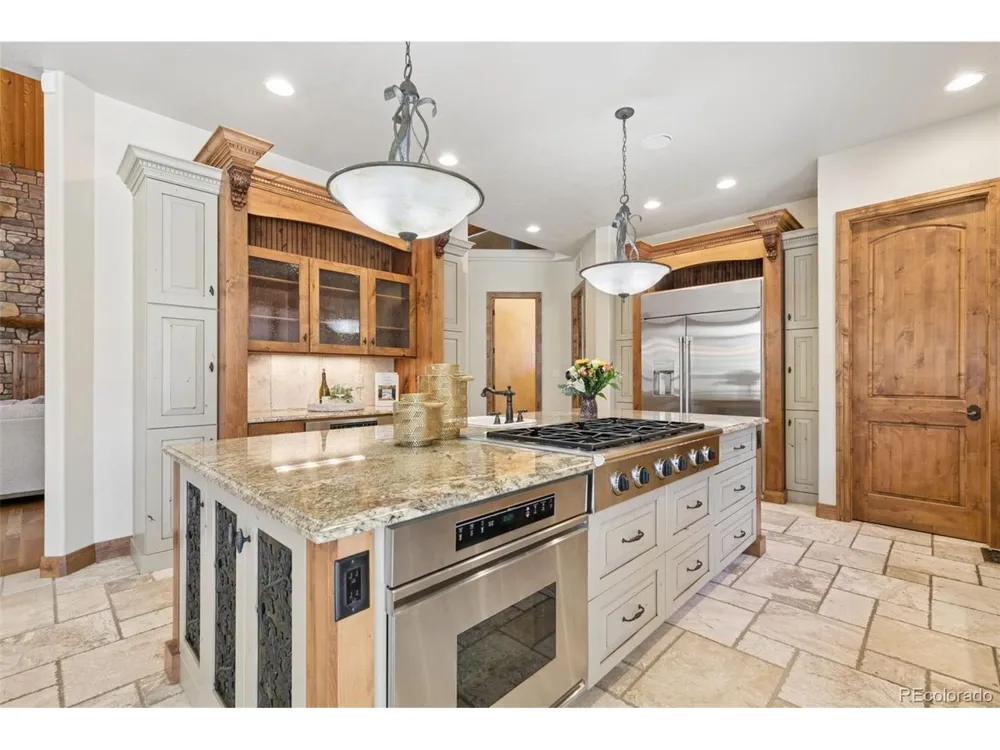 4945 Saxton Hollow Road Colorado Springs, CO 80908