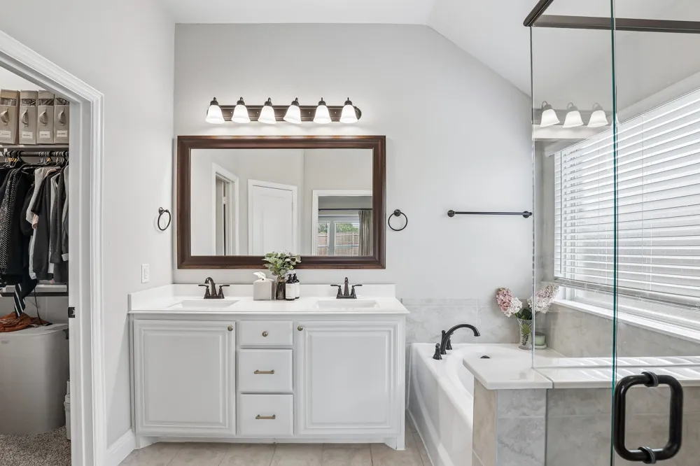 166 Martinique Drive Lancaster, TX 75146
