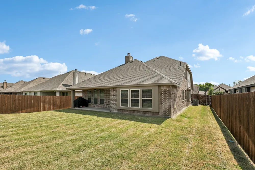 166 Martinique Drive Lancaster, TX 75146
