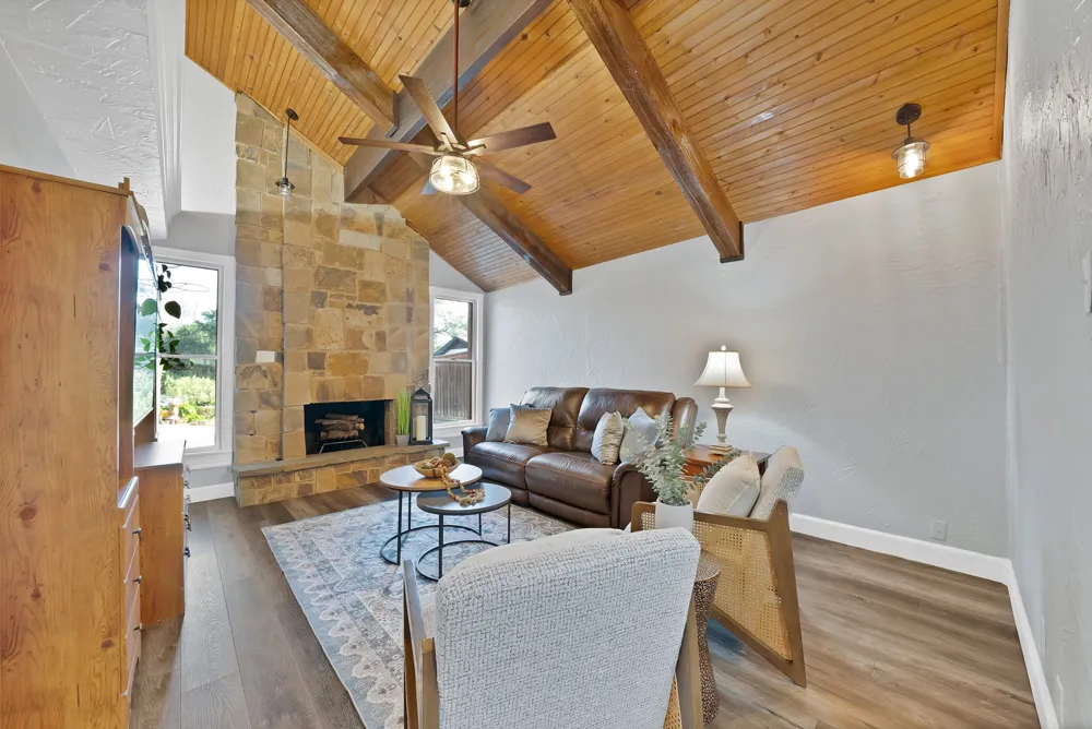 306 E Rochelle Boulevard Irving, TX 75062