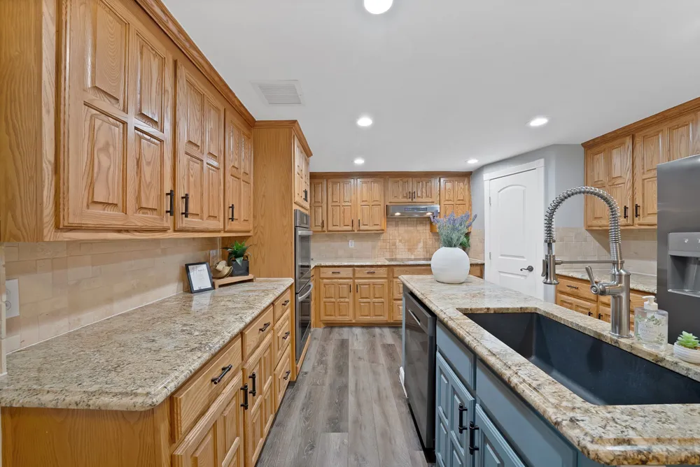 306 E Rochelle Boulevard Irving, TX 75062