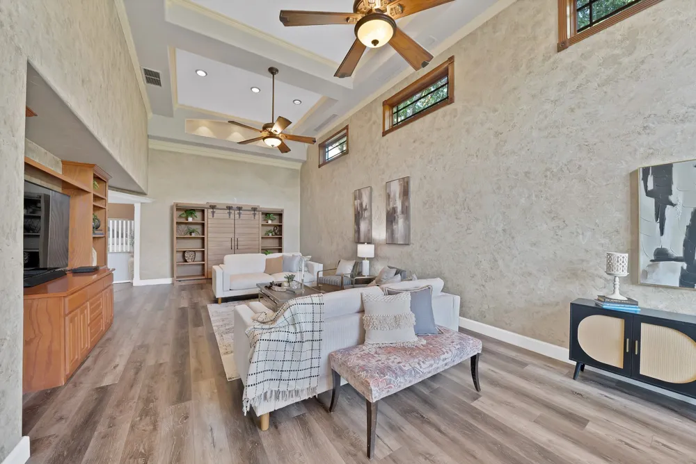 306 E Rochelle Boulevard Irving, TX 75062