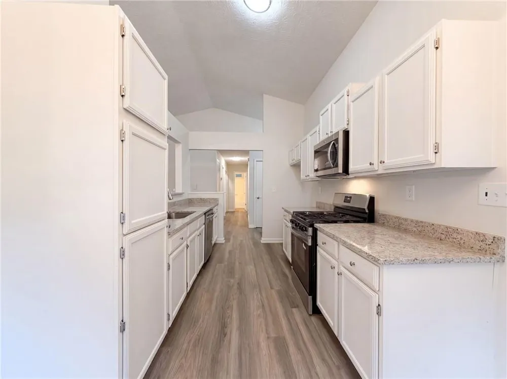 5857 Mistyview Drive Rex, GA 30273