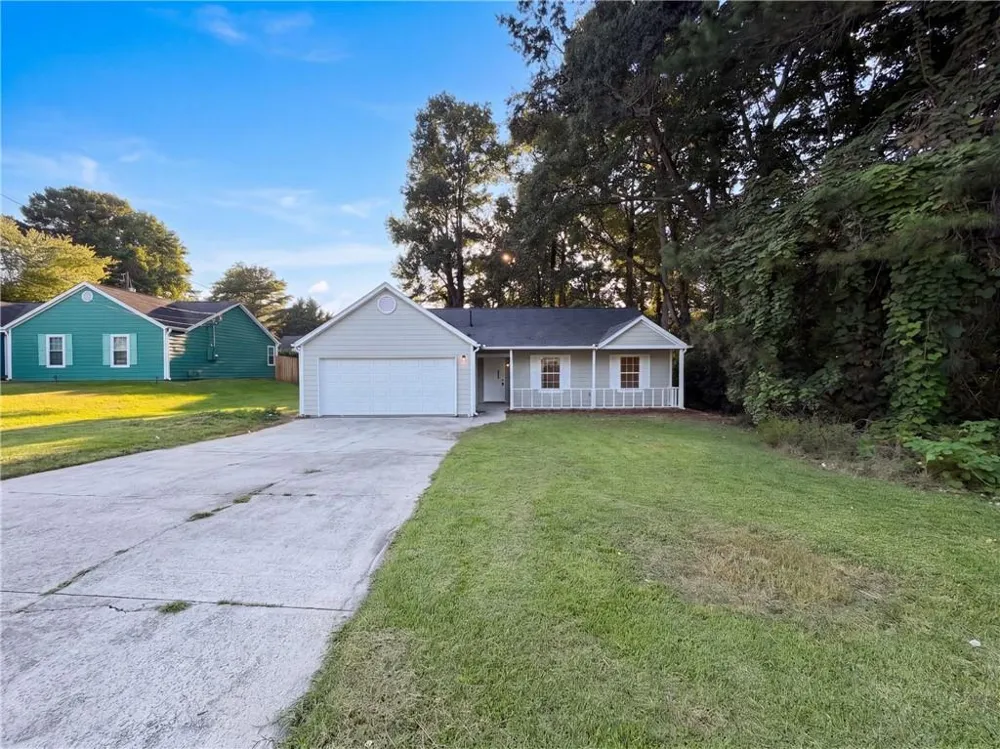 5857 Mistyview Drive Rex, GA 30273