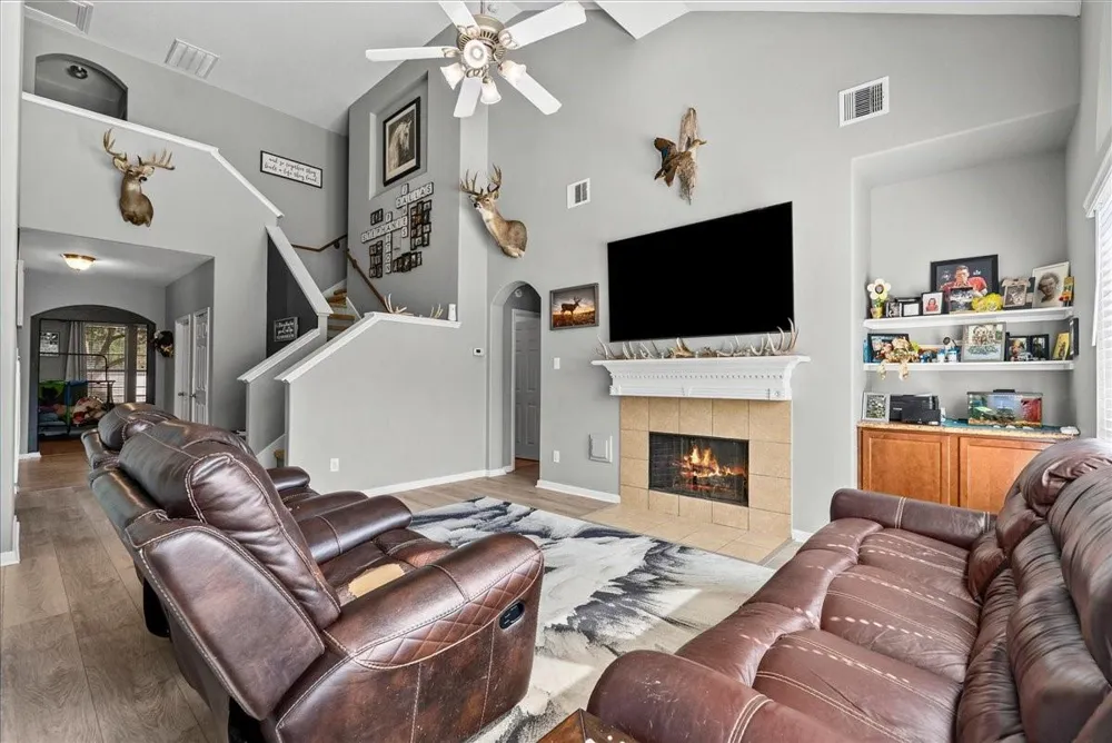 814 Corner Square Seabrook, TX 77586