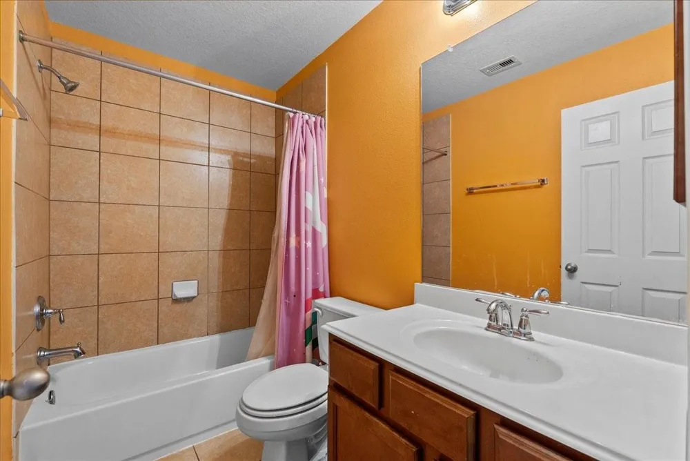 814 Corner Square Seabrook, TX 77586