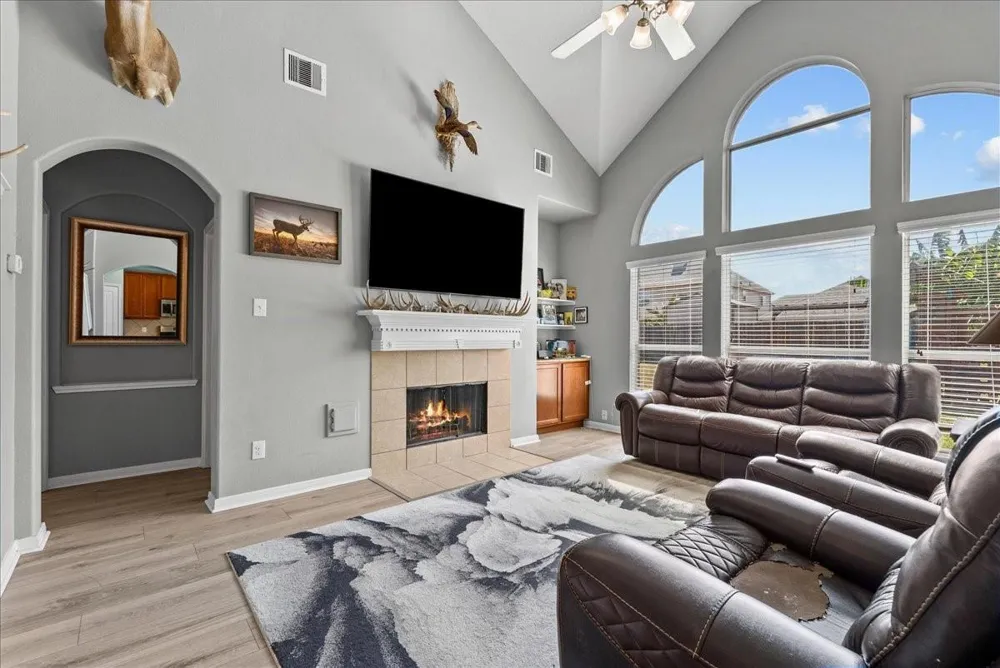 814 Corner Square Seabrook, TX 77586