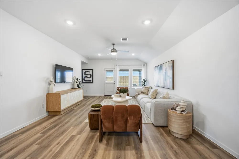 5102 Greengrass Willow Way Houston, TX 77048