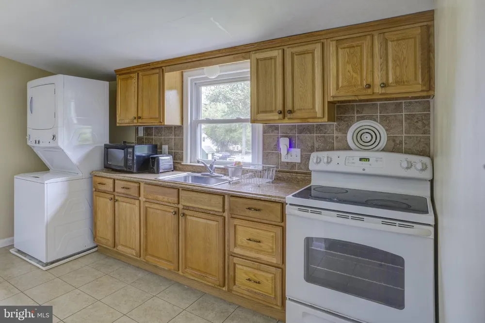 107 E SIXTH STREET #2 Lansdale, PA 19446