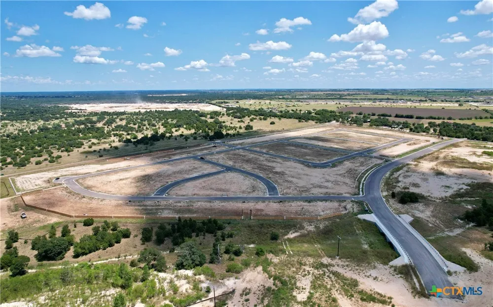 801 County Road 344 Jarrell, TX 76537