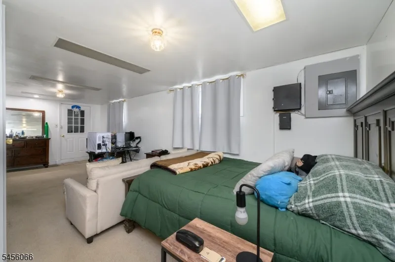 25 Comfort Pl Clifton City, NJ 07011