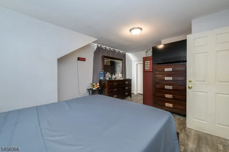 25 Comfort Pl Clifton City, NJ 07011